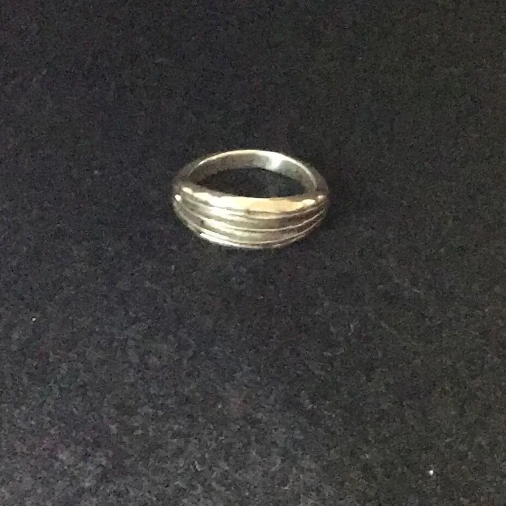 Vintage Native American sterling silver ring size 7 1/2